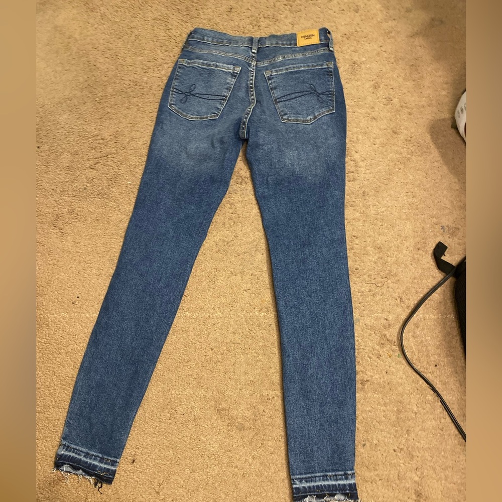 Denizen Levi’s girls high rise jeans(never worn)